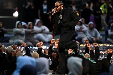 Kendrick Lamar lors de la mi-temps du Super Bowl à Inglewood le 13 février 2022