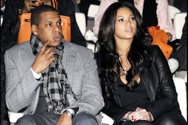 Jay Z et sa femme Beyoncé au défilé Emporio Armani automne hiver 2008/2009. 