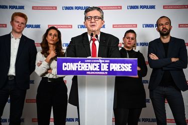 Jean-Luc Mélenchon lors d'une conférence de presse à Paris, le 8 novembre.