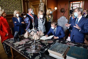 Emmanuel Macron a inauguré mardi le musée consacré à l'affaire Dreyfus à Médan.
