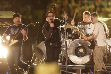 U2 en 2002.