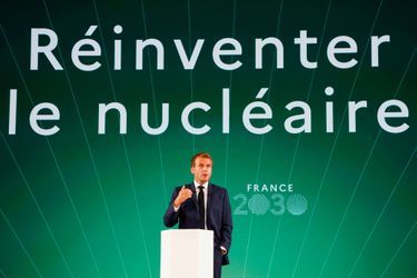 Emmanuel Macron lors de la présentation du plan France 2030, mardi à Paris.