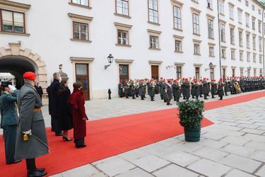 La reine Letizia et le roi Felipe VI d&#039;Espagne avec le président autrichien Alexander Van der Bellen et sa femme Doris Schmidauer, à Vienne, le 31 janvier 2022