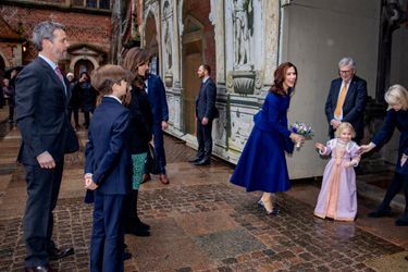 La princesse Mary et le prince Frederik de Danemark avec leurs trois plus jeunes enfants au château de Frederiksborg à Hillerod, le 3 février 2022 