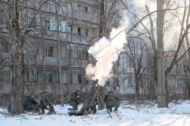 Des soldats ukrainiens s&#039;entraînent à Pripiat, près de la centrale nucléaire de Tchernobyl, le 4 février 2022.