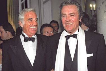 Jean-Paul Belmondo et Alain Delon, en 1998 à Berlin. 