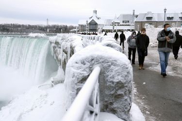 Les chutes du Niagara gelées, le 22 janvier 2022.
