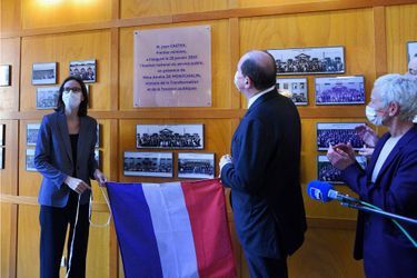 Jean Castex  et  Amélie de Montchalin ont dévoilé la plaque de la nouvelle INSP, à l&#039;entrée de la grande école strasbourgeoise.
