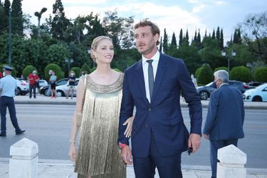 Beatrice Borromeo et son mari Pierre Casiraghi arrivent au défilé de mode Dior Cruise 2022 au stade Panathenaic à Athènes, le 17 juin 2021.