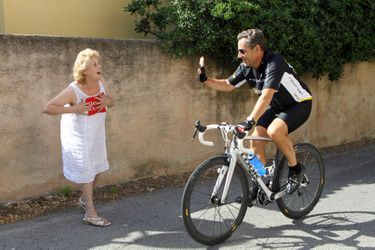 Août 2013. Après l’Élysée, Nicolas Sarkozy retrouve les joies du cyclisme sur les routes varoises. « Tous les matins, je fais 60 kilomètres et je franchis deux ou trois cols», revendique ce fou de la petite reine.