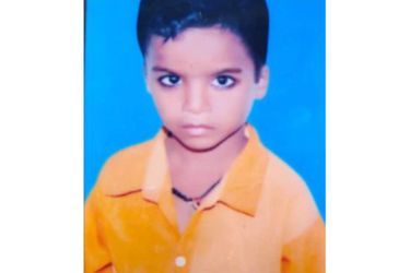 Rohit Kumar, l'enfant mort à 13 ans dont un petit garçon assure être la réincarnation.