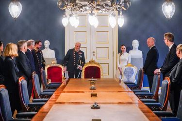 La princesse Ingrid Alexandra de Norvège invitée à assister à la réunion du Cabinet, présidée par son grand-père, au Palais royal à Oslo, le 21 janvier 2022 jour des ses 18 ans