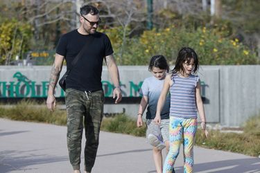 Brian Austin Green avec ses enfants à Malibu le 12 janvier 2022