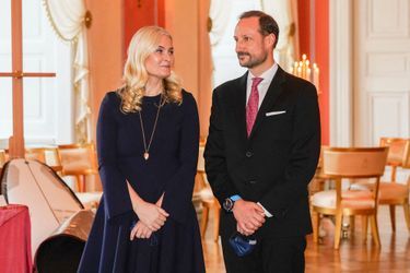 La princesse Mette-Marit et le prince Haakon de Norvège au Palais royal à Oslo, le 21 janvier 2022