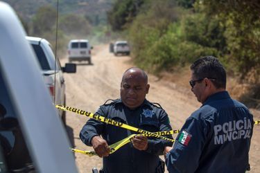 La police sur les lieux où les deux enfants ont été découverts, au Mexique, près de la frontière avec la Californie.