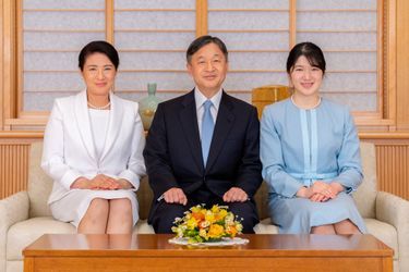 L'empereur du Japon Naruhito encadré de sa femme l'impératrice Masako et de leur fille la princesse Aiko, le 21 décembre 2021. Photo diffusée le 1er janvier 2022 