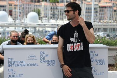 Arthur Harari, le réalisateur d&#039;«Onoda» lors de la présentation du film à Cannes. 