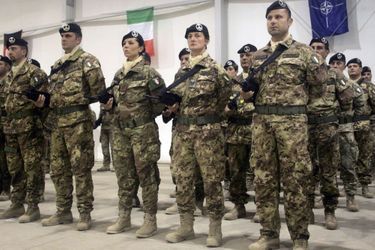 Des soldats italiens à Herat, en Afghanistan, en mars 2012.