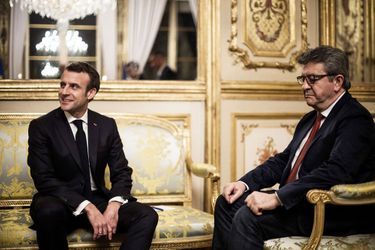 Emmanuel Macron reçoit Jean-Luc Mélenchon à l&#039;Elysée le 6 février 2019.