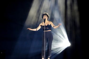 Barbara Pravi lors d'une répétition sur la scène de l'Eurovision, à Rotterdam, le 13 mai.