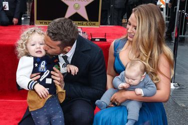 Ryan Reynold, Blake Lively et leurs filles James et Inez en 2016.