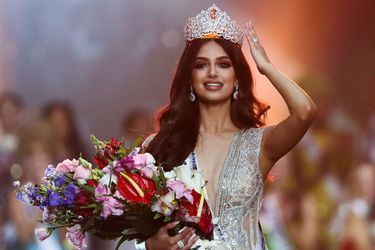 Miss Inde, Harnaaz Sandhu, a été couronnée Miss Univers.