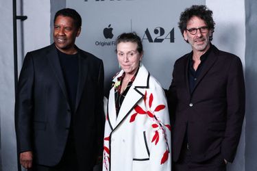 Denzel Washington, Frances McDormand et Joel Coen à l&#039;avant-première du film «Macbeth» à Los Angeles le 16 décembre 2021