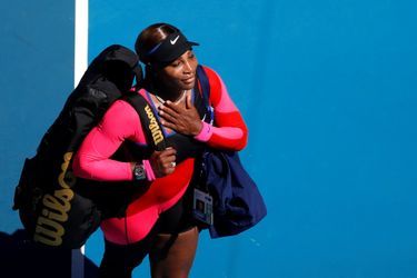 Serena Williams a salué, la main sur le coeur, le public de l'Open d'Australie. 