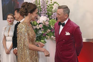Kate Middleton et Daniel Craig le 28 septembre 2021 à l'avant-première de «Mourir peut attendre».