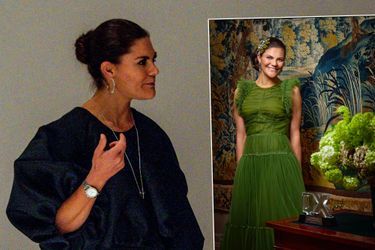 La princesse Victoria de Suède le 8 octobre 2020. En vignette, avec son prix «QX», photo diffusée le 28 février 2021 