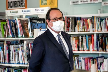 François Hollande ici en décembre lors d'une intervention dans une école. 