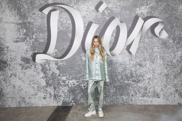 Lila Moss au défilé Dior homme automne-hiver 2022 à Londres le 9 décembre 2021