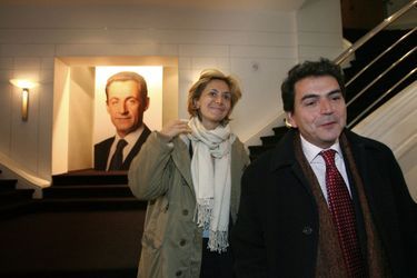 Valérie Pécresse s'engage derrière Nicolas Sarkozy pour la campagne présidentielle de 2007, ici aux côtés de Pierre Lellouche.