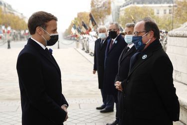 Emmanuel Macron et François Hollande, mercredi lors des cérémonies du 11 novembre. 