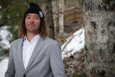 Alexandre Hamelin, figure emblématique dans le milieu du ski freestyle français et tête de liste A.D.N., à la Clusaz, lors des dernières municipales.