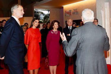 La reine Letizia et le roi Felipe VI d&#039;Espagne avec la reine Silvia et le roi Carl XVI Gustaf de Suède à Stockholm, le 24 novembre 2021