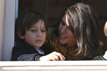 Charlotte Casiraghi et son fils Raphaël lors des célébrations de la Fête nationale monégasque à Monaco le 19 novembre 2021