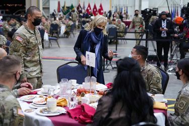 Joe et Jill Biden se sont rendus sur la base militaire de Fort Bragg, en Caroline du Nord, le 22 novembre 2021.