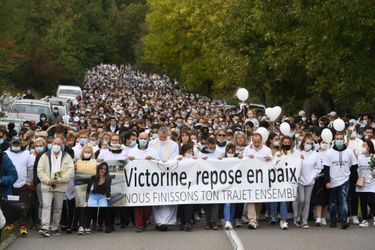La marche blanche organisée pour Victorine, à Villefontaine, le 4 octobre.  