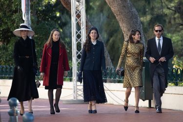 Beatrice Borromeo, la princesse Alexandra de Hanovre, Tatiana Santo Domingi, Charlotte et Andrea Casiraghi à Monaco, le 19 novembre 2021