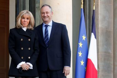 Brigitte Macron vendredi à l'Elysée avec Douglas Emhoff.