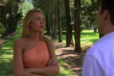 Serena van der Woodsen, interprétée par Blake Lively (saison 3, épisode 1).