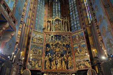L’autel de Veit Stoss dans la basilique Sainte-Marie.