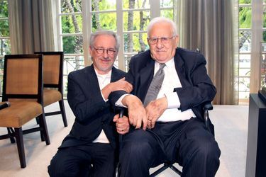 Steven et Arnold Spielberg en 2012