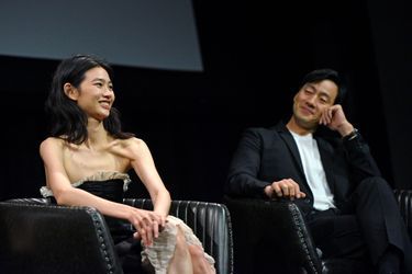 Jung Ho-yeon et Park Hae-soo lors d'un événement pour la série Netflix «Squid Game» à Los Angeles le 8 novembre 2021