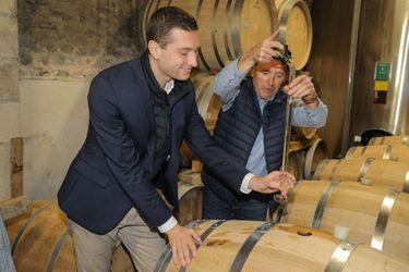 En visite à la tonnellerie de cognac de Gensac-la-Pallue (Charente) en juillet 2020.
