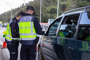 La police des frontières espagnoles. 