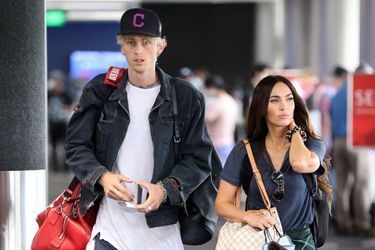 Machine Gun Kelly et Megan Fox à l&#039;aéroport de Los Angeles le 27 juin 2020