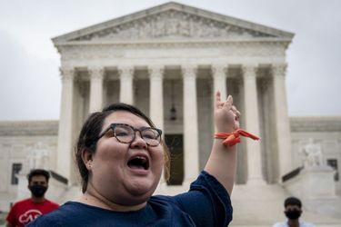 Greisa Martinez, une "Dreamer" venue manifester devant la Cour suprême des Etats-Unis, le 18 juin 2020.