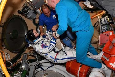 Lors du départ de l&#039;ISS de Ioulia Peressild et Klim Chipenko.